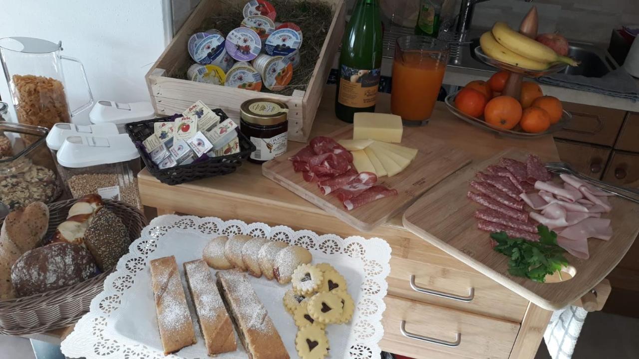 B&B Fruehlingsheim Racines Esterno foto
