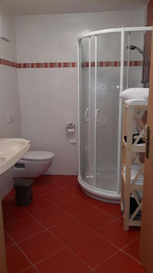 B&B Fruehlingsheim Racines Esterno foto