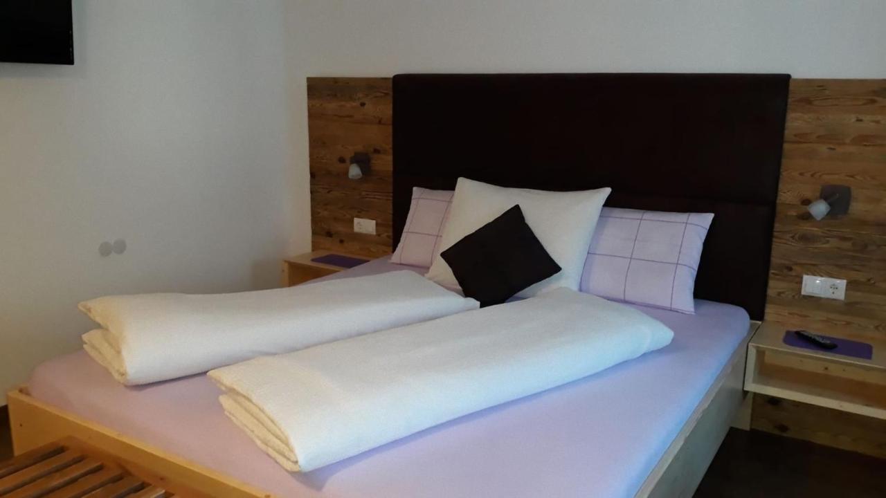 B&B Fruehlingsheim Racines Esterno foto