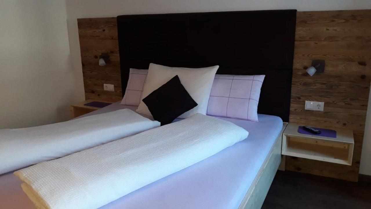 B&B Fruehlingsheim Racines Esterno foto