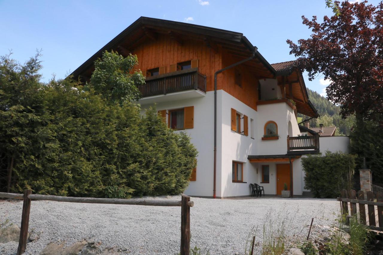 B&B Fruehlingsheim Racines Esterno foto