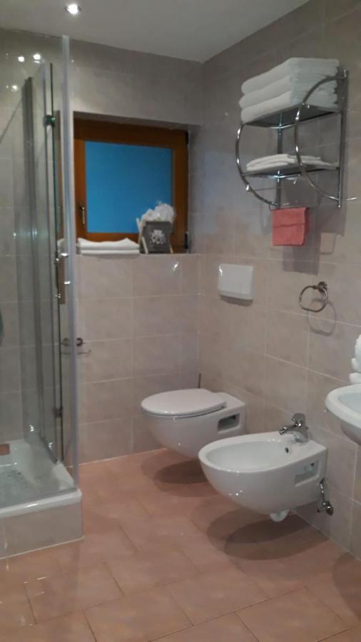 B&B Fruehlingsheim Racines Esterno foto